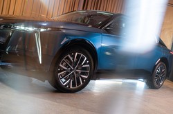 Nowa limuzyna już w Polsce. Imponuje zasięgiem i luksusem