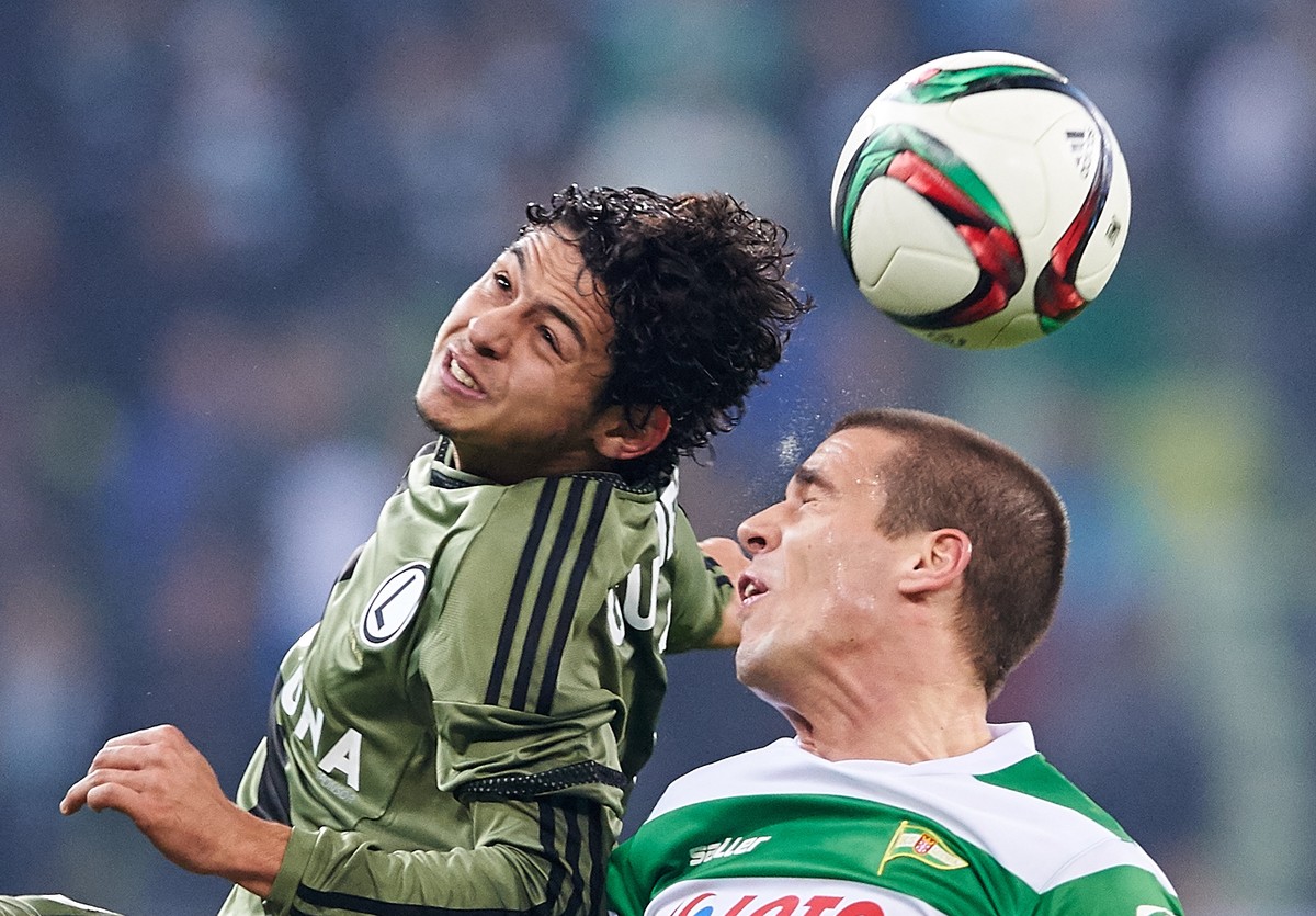 Ekstraklasa: Gole Guilherme, Nikolicia i Jodłowca dały Legii wygraną z Lechią