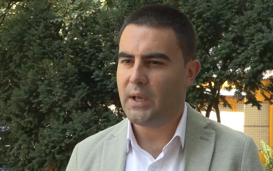 Vlade Radulović