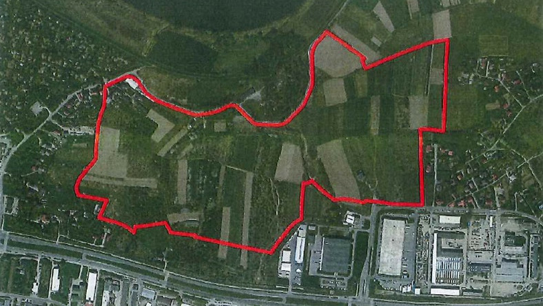Rejon ul. Golikówki. Czerwonym kolorem zaznaczony teren, który ma stać się budowlanym