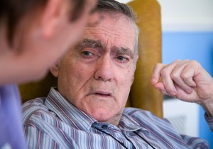 Muškarac oboleo od Alchajmerove bolesti