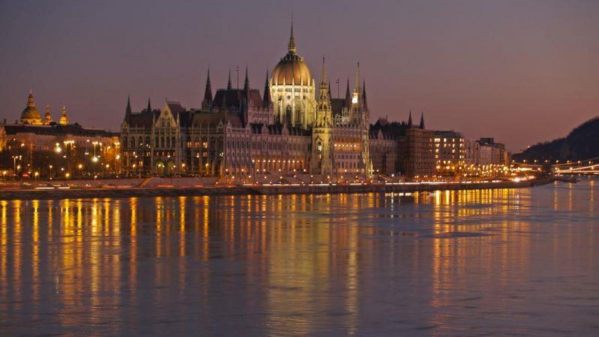 węgry parlament budapeszt
