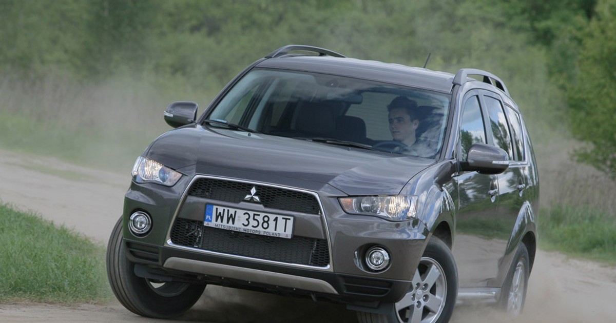 Mitsubishi Outlander czy warto kupić podstawową wersję