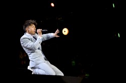 Dawid Kwiatkowski z nową płytą i teledyskiem do nagrania "Mordo"