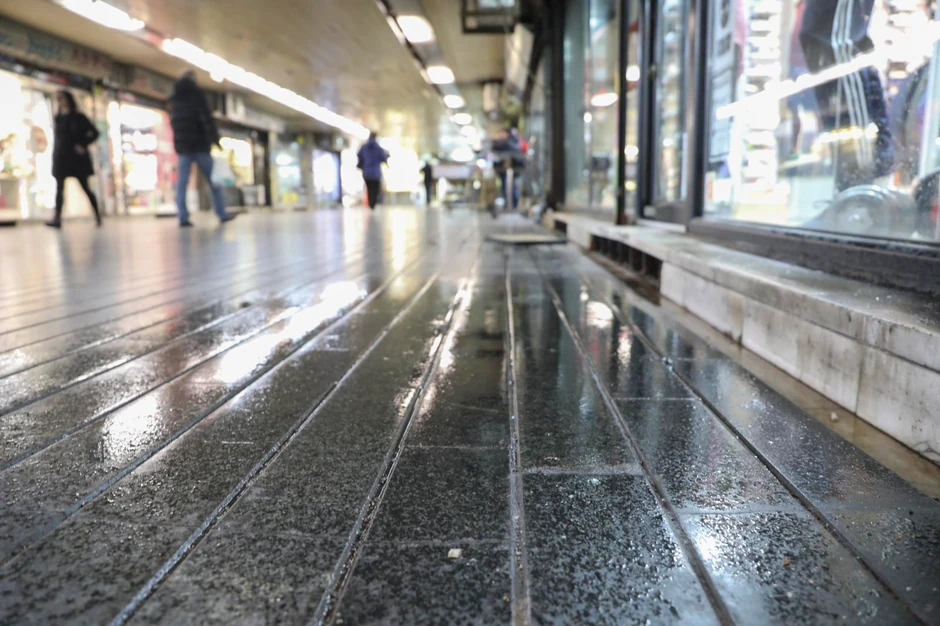 Podzemni prolaz, voda od klime