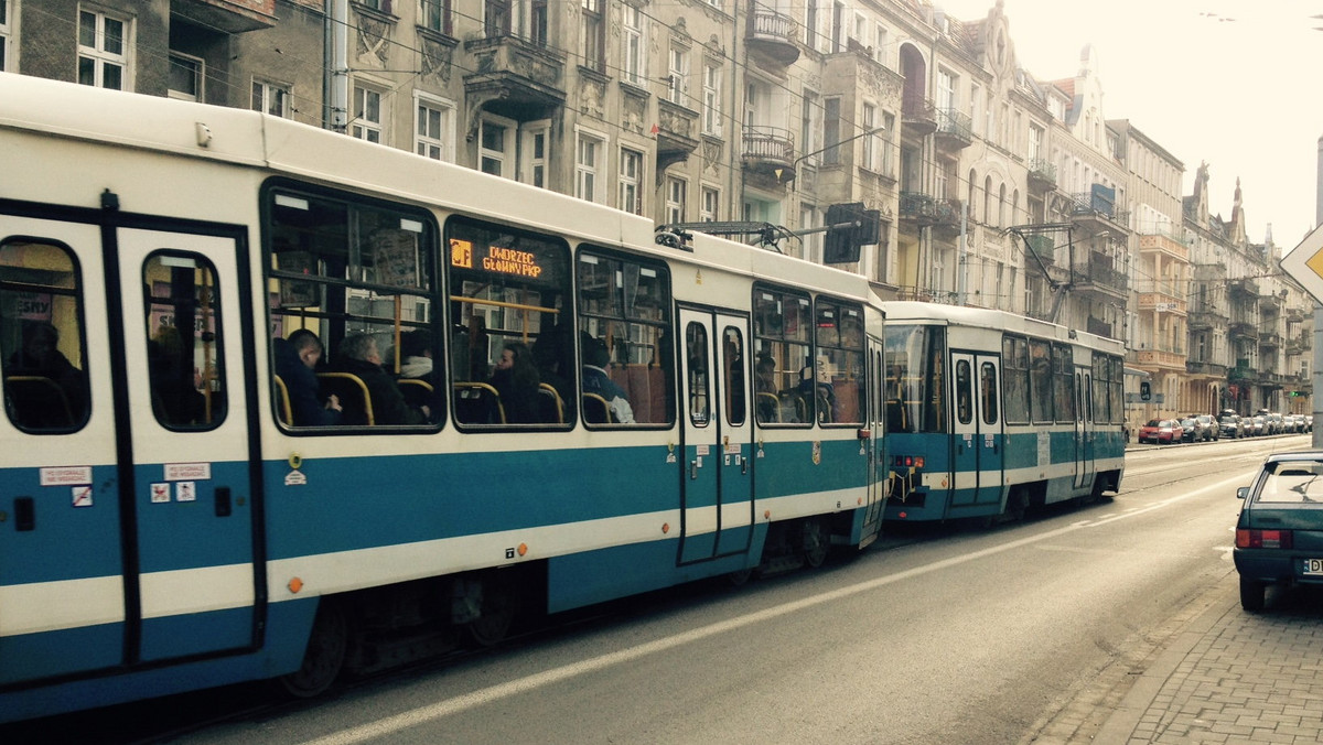 Tylko firma Modertrans z Poznania chce zająć się dostawą nowych tramwajów do Wrocławia. Miesiąc temu MPK ogłosiło w tej sprawie przetarg. Plan zakłada zakup sześciu nowych pojazdów. W przyszłości zamówienie może być rozszerzone o dodatkowe 16 sztuk.