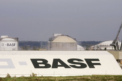 BASF kupi od Bayera jeden dział biznesu za 7 mld dolarów