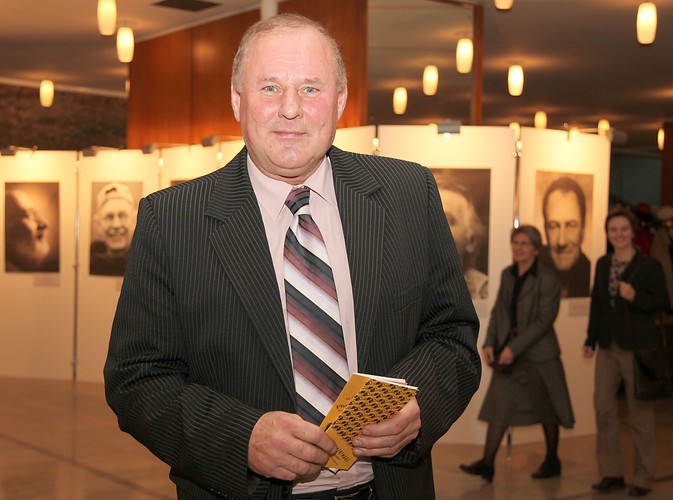 Jan Tomaszewski - były znakomity bramkarz (poseł PiS)