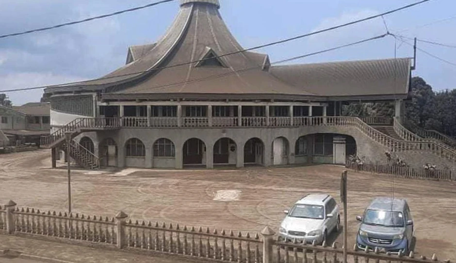 Prestonica Tonge Nuku'alofa nakon erupcije i cunamija