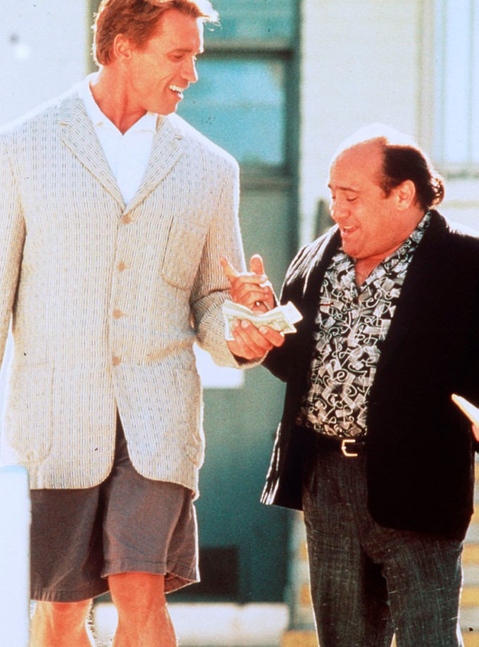 Nepodobajú sa na seba, no aj tak Schwarzenegger a DeVito stvárnili vo filme dvojičky.
