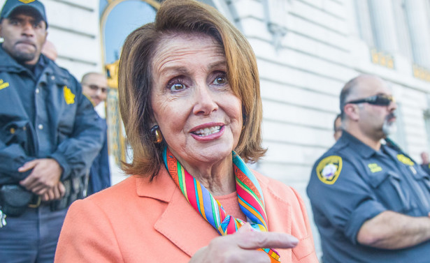 Pelosi chce ograniczyć działania wojskowe Trumpa