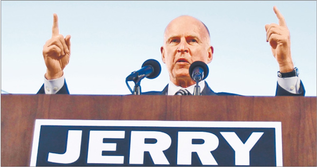 Radzę wszystkim zapiąć pasy, bo szykuje się ostra jazda – zapowiedział kilka dni temu Jerry Brown Fot. Reuters/Forum