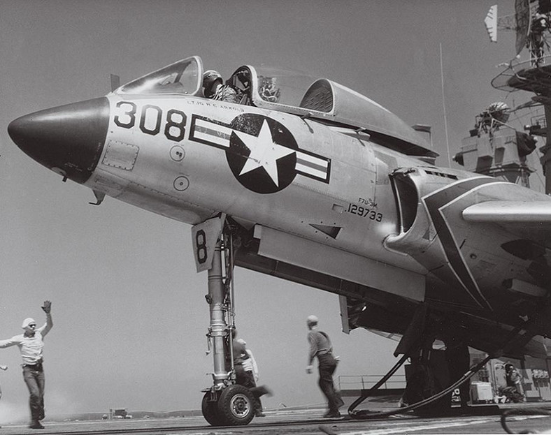 Vought F7U Cutlass