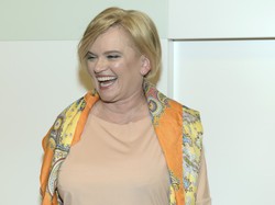 Szyja twarzy nie dorównuje: wyjątkowo gładkie oblicze 54-letniej Kasi Figury