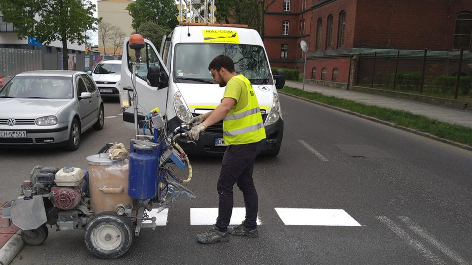 Stargard. Do końca miesiąca wymalują pasy, linie i koperty