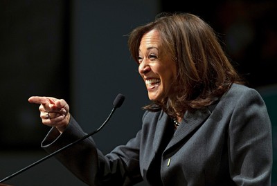 Kamala Harris - pierwsza kobieta na stanowisku wiceprezydenta [SYLWETKA]