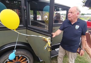 Tomica Vidaković i njegov "Studebaker" iz 1926.