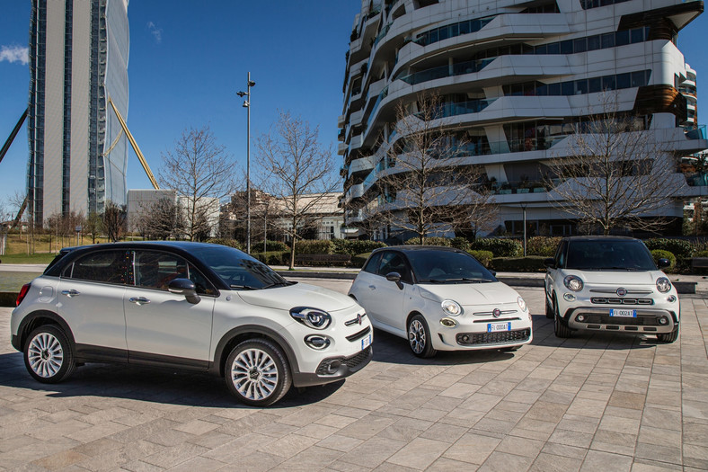 Fiat 500 z serii Hey Google