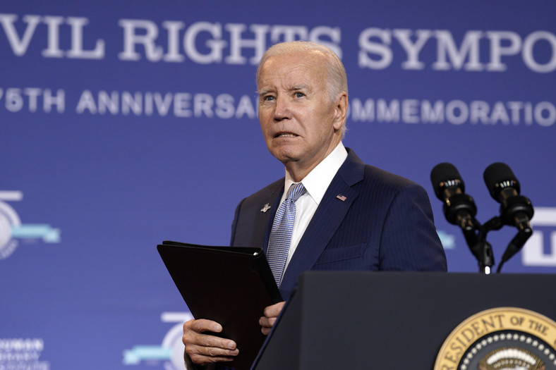 pap 20230727 Prezydent USA Joe Biden wygłasza przemówienie na Sympozjum Praw Obywatelskich Trumana w National Archives Building w Waszyngtonie, USA, 27 lipca 2023 r.