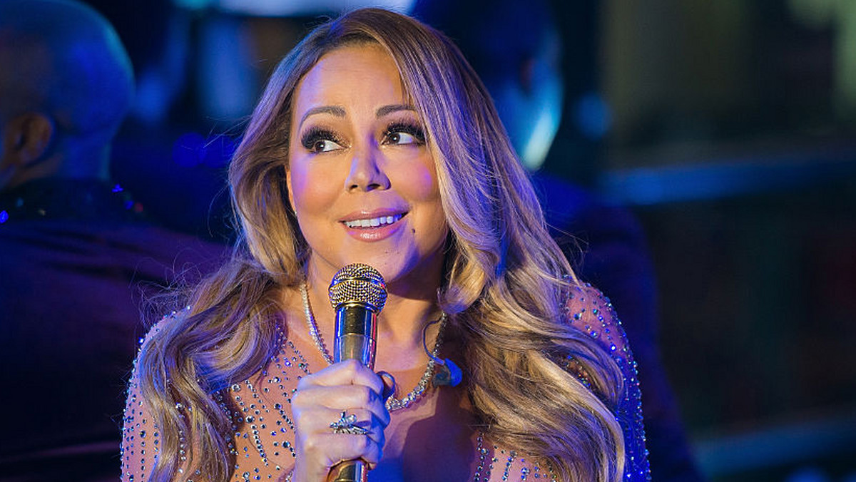 We wrześniu 2020 r. na rynku ukazała się autobiografia Mariah Carey pt. "The Meaning of Mariah Carey". Ta publikacja wywołała reakcję jej siostry Alison, którą piosenkarka oskarżyła o to, że m.in. podawała jej valium i namawiała do prostytucji. Kobieta pozwała ją za rzekome kłamstwa i domaga się 1,25 mln dolarów zadośćuczynienia.