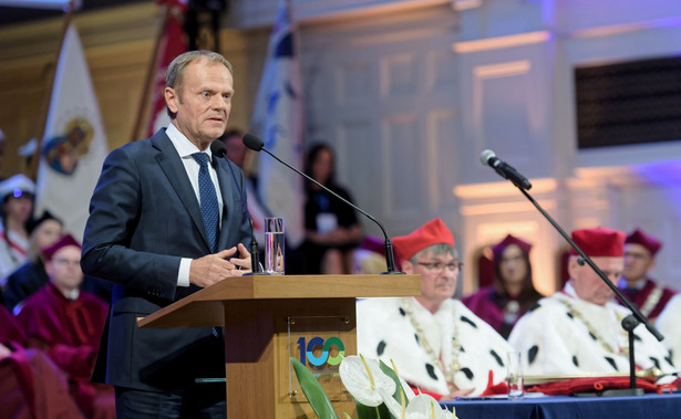 Tusk wystąpił na Uniwersytecie Poznańskim. Mówił m.in. o Jażdżewskim i zatrzymaniu Podleśnej