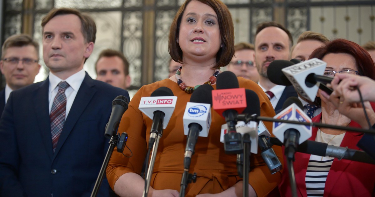 anna-siarkowska-w-solidarnej-polsce-kim-jest-idolka