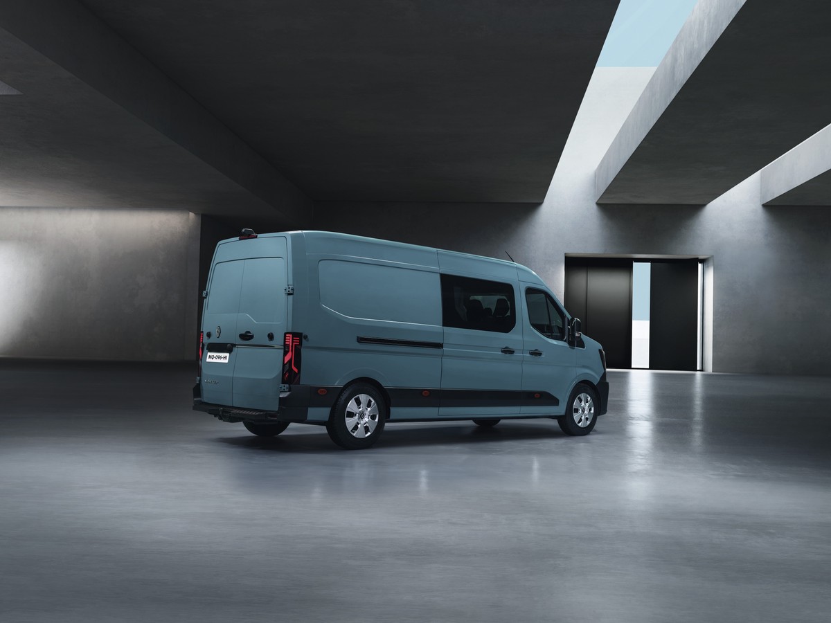 Renault Master E-Tech. Elektryczny van z zasięgiem do 460 km