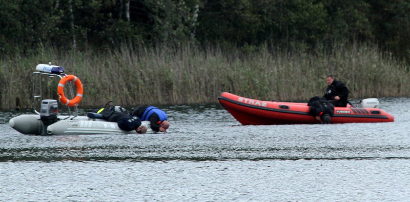 50-latek wskoczył do wody i przepadł. Trwają poszukiwania