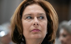 Kidawa-Błońska radzi Mazurek, by PiS pilnował standardów u siebie. 'Ci, co stosowali przemoc domową biorą udział w kampanii wyborczej'