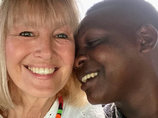 Penzionerka se udala za 30 godina mlađeg pripadnika plemena Masai