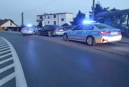 Miał ponad trzy promile, narkotyki we krwi i próbował przekupić policjantów. Ujęto go po pościgu