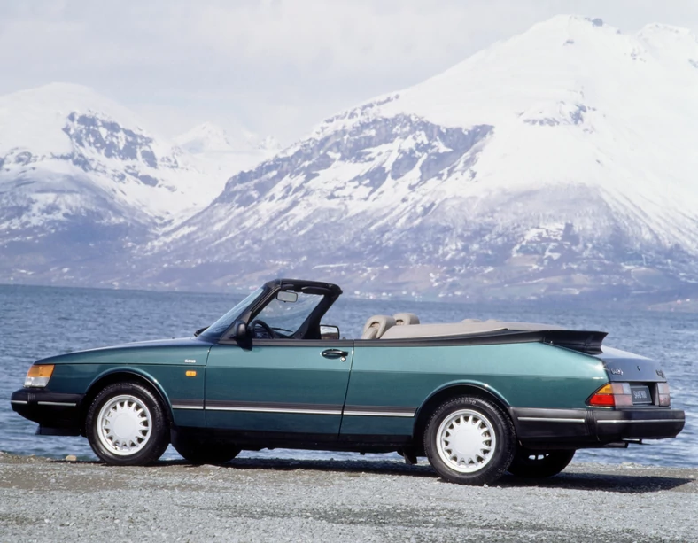 Saab 900 Convertible (pierwsza generacja; 1986-1994) 