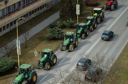 Co tak naprawdę jest w Zielonym Ładzie dla rolnictwa? Pięć powodów, przez które rolnicy blokują drogi