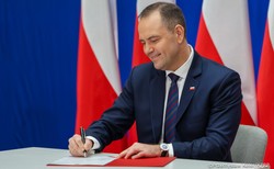 Prezydent Nawrocki powinien zawetować SAFE? Polacy wypowiedzieli się jednoznacznie