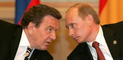 Były niemiecki europoseł: Schröder sygnalizuje Putinowi, że nie ma się czego obawiać