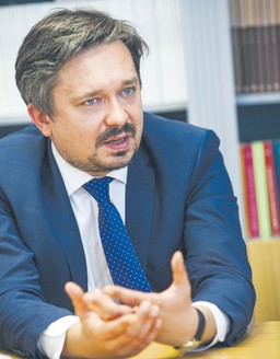 W KRS zasiądą tylko członkowie stowarzyszeń sędziowskich? Obawia się tego RPO