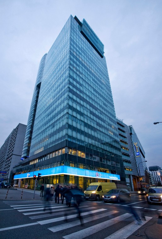 Siedziba PZU w Warszawie, fot. Bloomberg