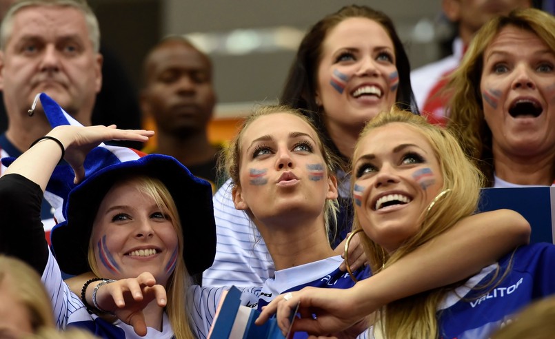 Thobe i abaya to nie jedyne stroje kibiców na mundialu w Katarze. ZDJĘCIA