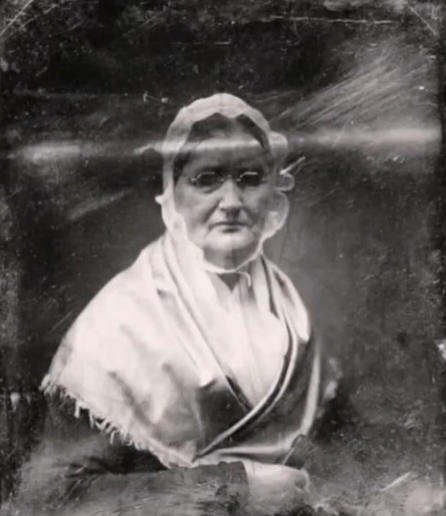 Matka Louise.