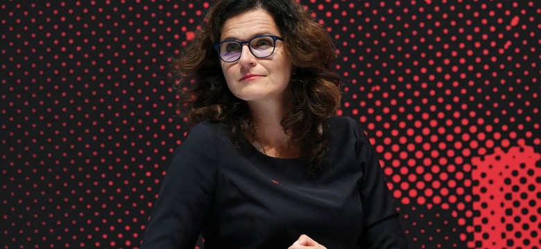 Prezydent Gdańska: Ile razy można oglądać swoje zdjęcia z wąsami Hitlera? Codziennie czytam na Twitterze: "Hej, Frau Dulkiewitz!"