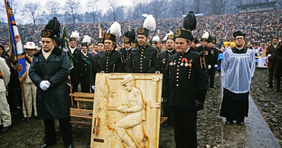 Czy Barbórka przetrwa w świecie bez kopalń? Górnicze święto czeka na decyzję UNESCO