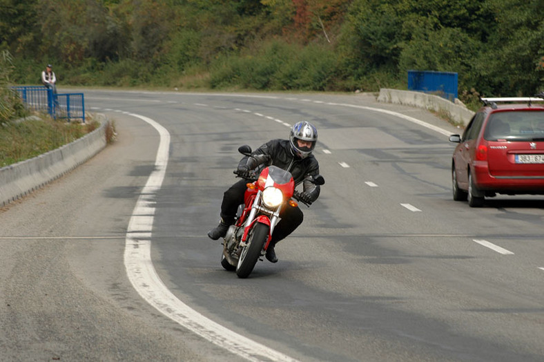 Ducati Monster S2R – włoska żyleta (test)