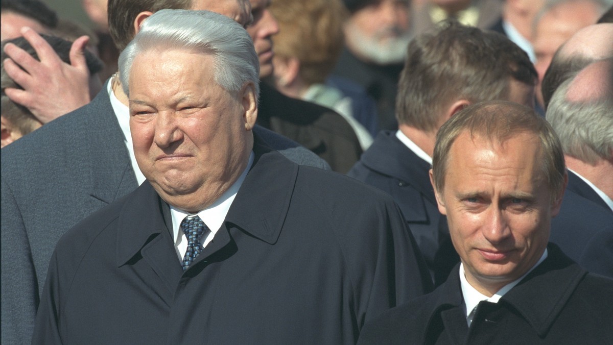 Jedni mówili, że dał im wolność, inni chcieli trumnę przebić osinowym kołkiem, aby dobić upiora, który zniszczył Kraj Rad. Borys Jelcyn przeszedł do legendy.