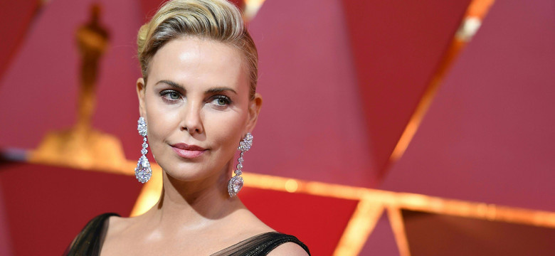 Charlize Theron ocenzurowana. Jej kreacja nie spodobała się w Iranie