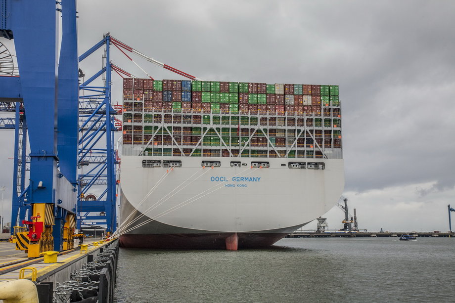 OOCL Germany - drugi największy kontenerowiec na świecie
