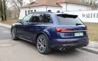 Audi SQ7 – o SUV-ie, który bardzo chciał być sportowcem