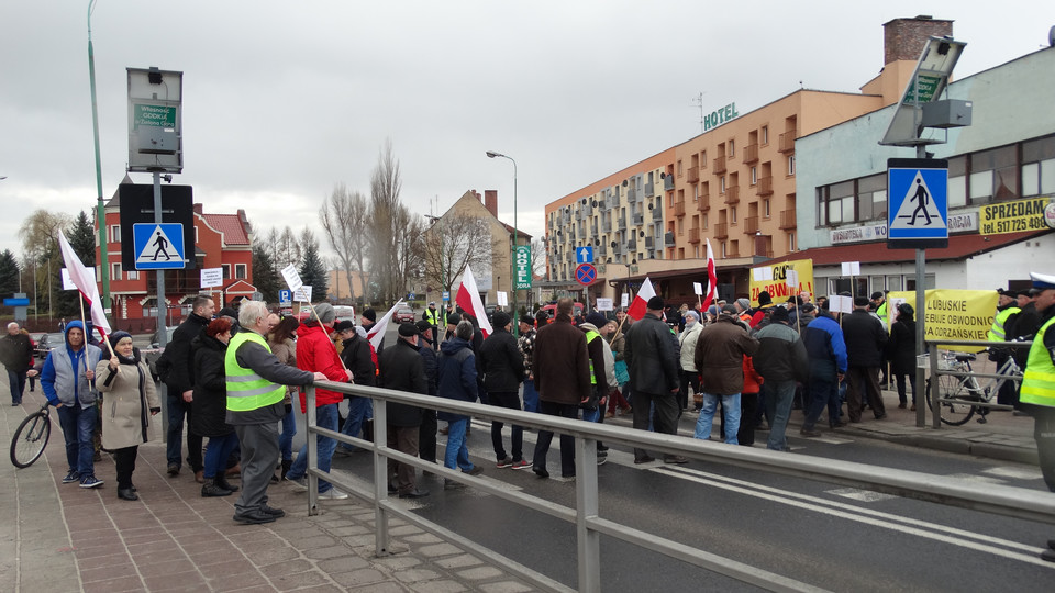 Blokada mostu w Krośnie Odrzańskim
