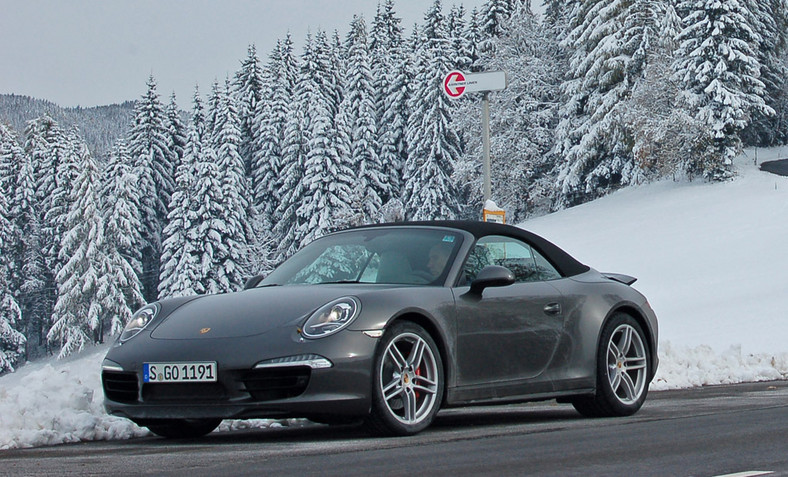 Jak jeździ Porsche 911 Carrera 4s?