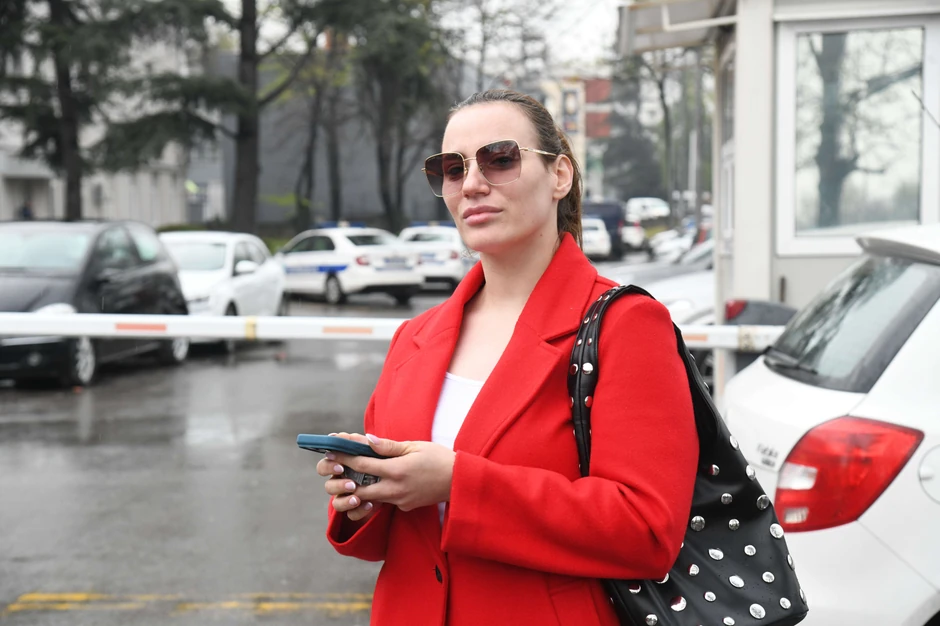 "IMAM SNIMKE ŠTA MI JE RADIO" Kristina Spalević dala izjavu u policiji, pa nam pokazala sadržaj telefona