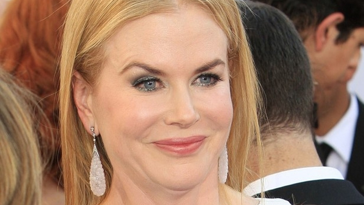 Co się dzieje z twarzą Nicole Kidman?